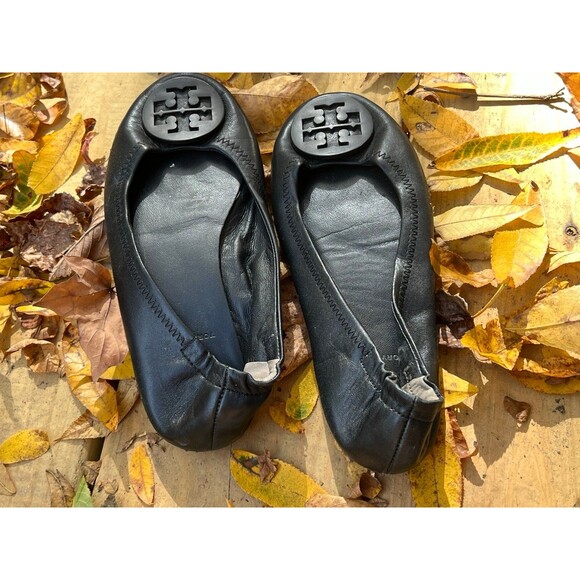 Tory Burch Authentic Women’s Black Flats size 5 good condition leather designer - Picture 2 of 3